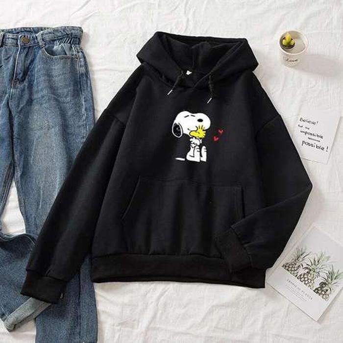 sweat a capuche noir snoopy