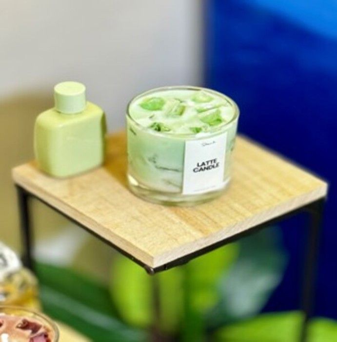 Matcha latte candle
