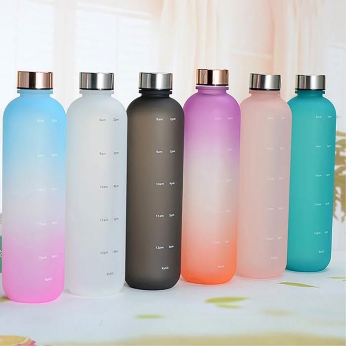 Bouteille d’eau en plastique avec marqueur de temps pour le sport, le camping