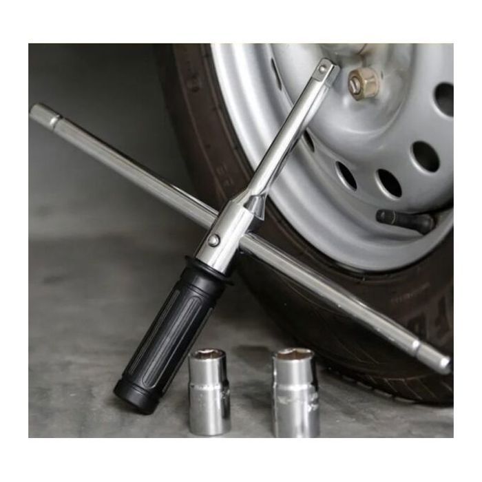 Clé de roue voiture polyvalente avec 2 douilles incluses