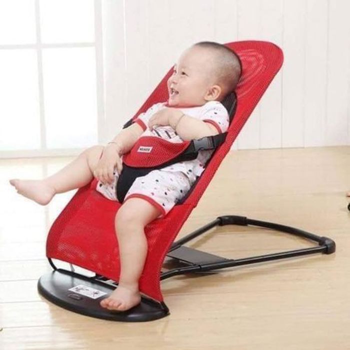 Chaise Berçante Confortable pour Bébé - Soutien Ergonomique pour la Tête et le Dos