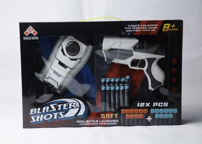 PISTOLET AVEC FLECHETTE ET LANCE MAIN
