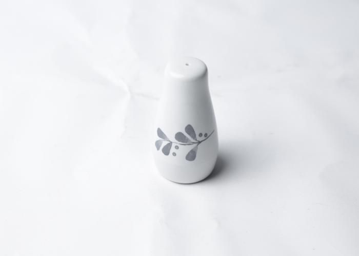 Salière - GENERIC - 9 cm - Porcelaine - Élégante - Pratique