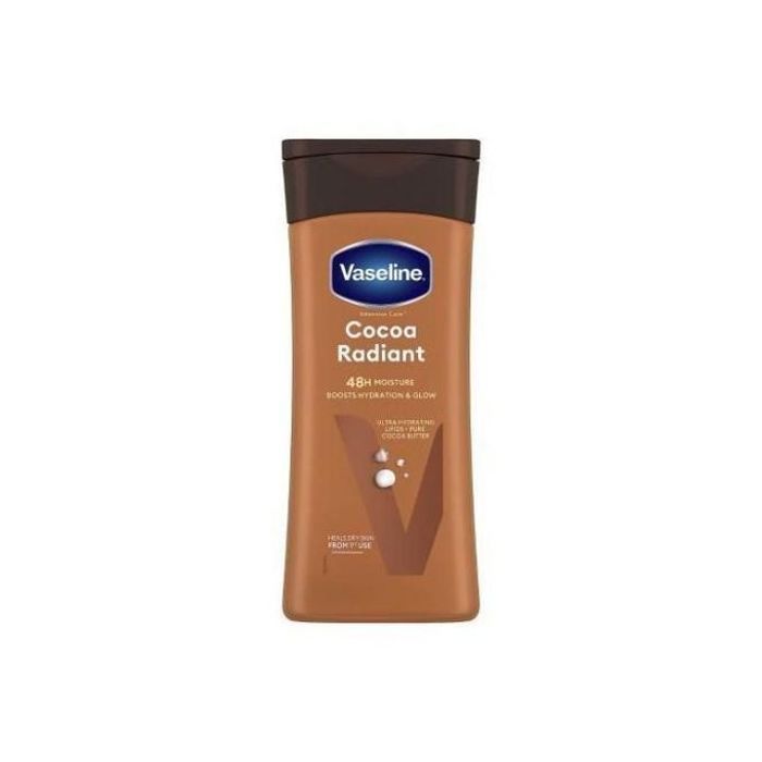 Crème hydratante Vaseline Intensive Care Cocoa Radiant : nourrit et répare la peau sèche.
