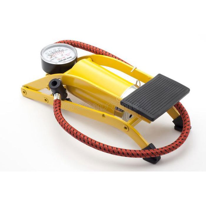 Pompe à air gonflable portable actionnée par le pied.