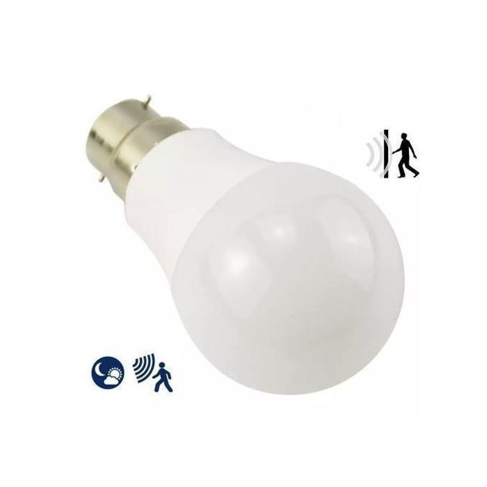 Ampoule LED 9W, B22 avec détecteur de mouvement intégré.