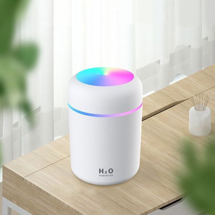 Humidificateur d'air atomiseur diffuseur d'huiles essentielles LED 300 ml.