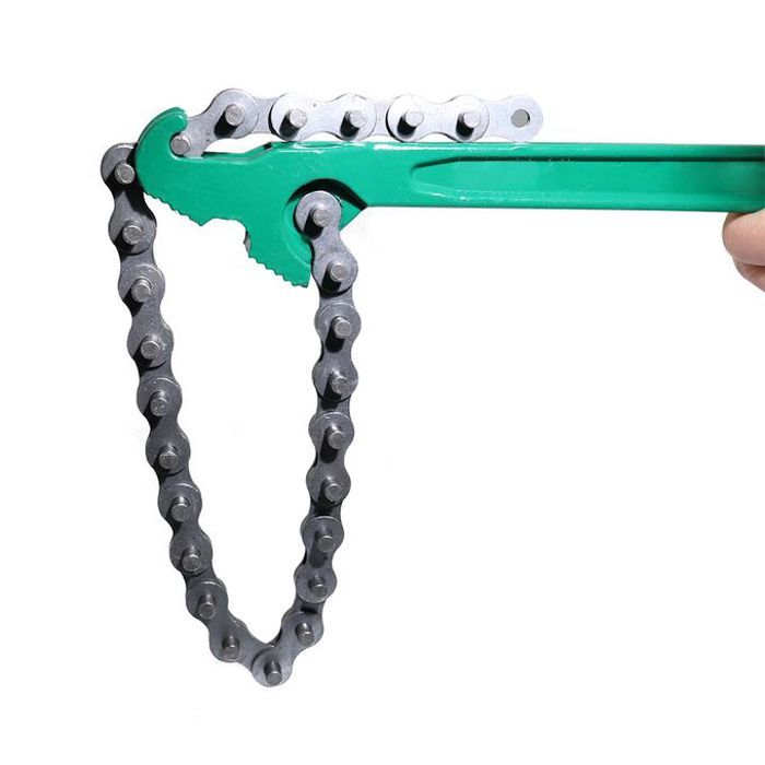 Clé à chaîne réglable, outil pratique pour le démontage et le changement de filtre à huile.