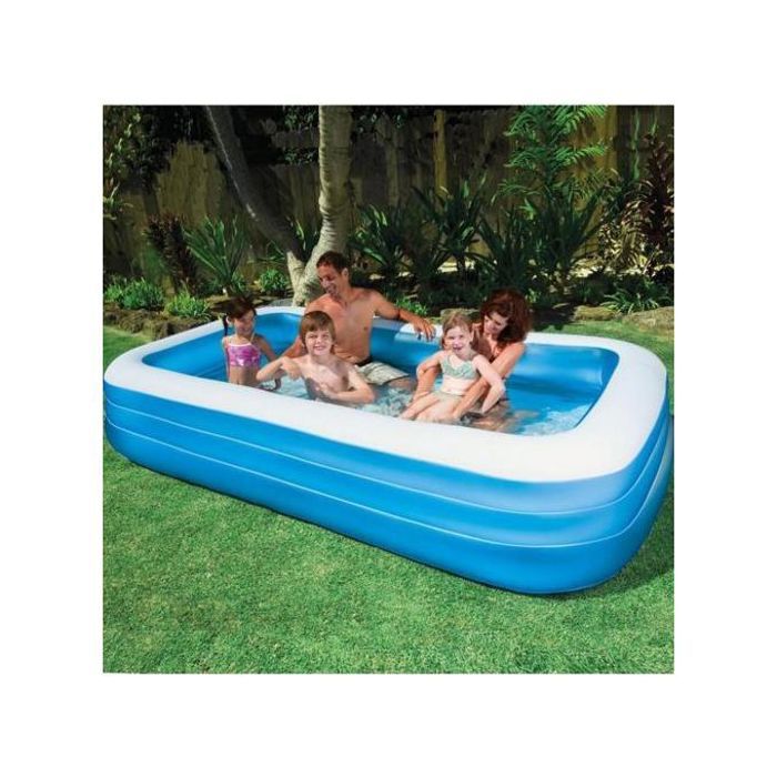 Grande piscine familiale gonflable Intex, dimensions 2,62m x 1,75m x 56cm, idéale pour les moments de détente en famille.