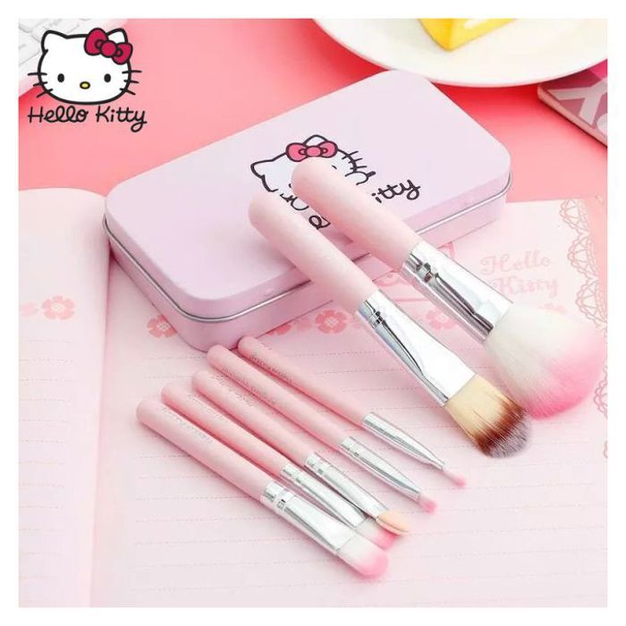 Ensemble de 7 pinceaux Hello Kitty pour un maquillage parfait et adorable