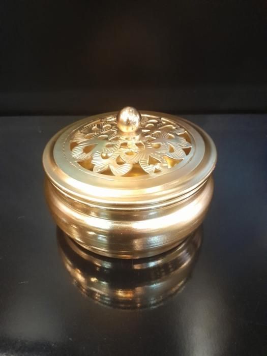 BOITE EN LAITON TRADITIONNEL 9CM