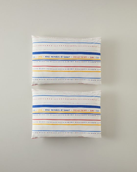Ensemble de 2 Taies d'Oreiller Coastal Stripe, Repassage facile, Coloris Rouge, Dimensions: 50 x 70 cm