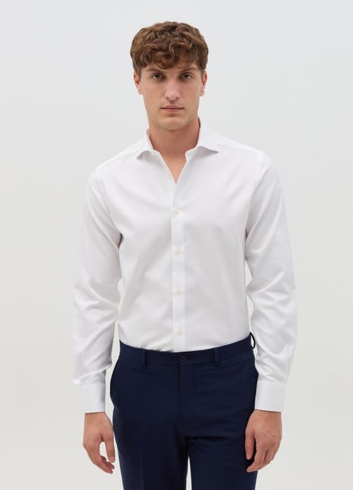 Chemise coupe slim à col montant