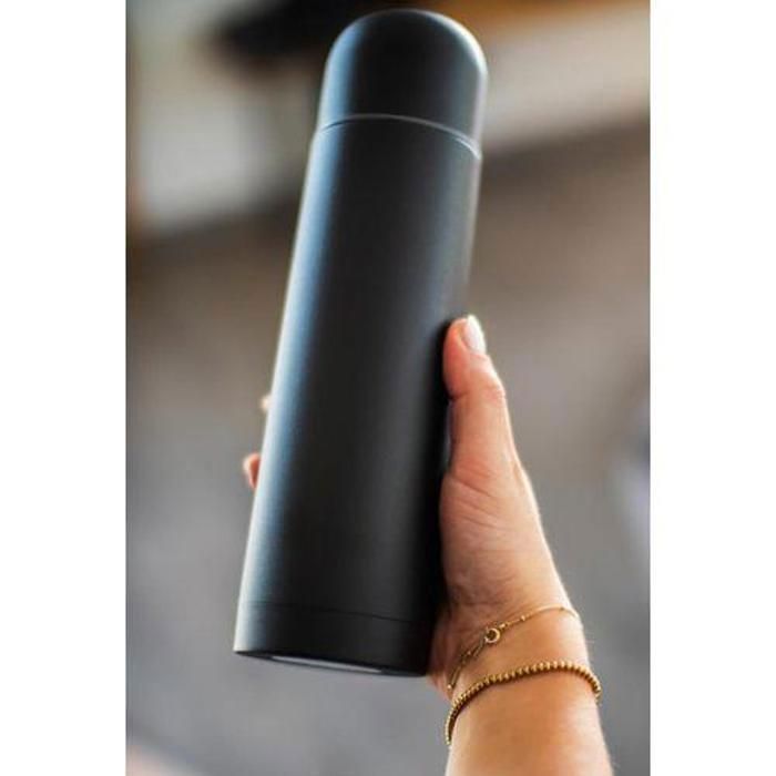 THERMOS DE LUXE GARDE LE FROID ET LE CHAUD 24h 0,5L COULEUR NOIR avec pochette en cuir