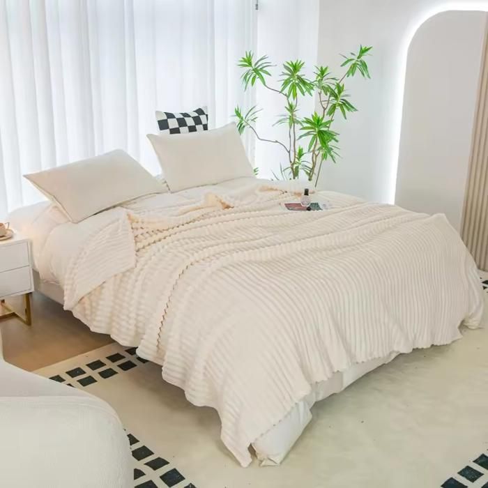 Couverture en polaire corail douce beige 200 x 230
