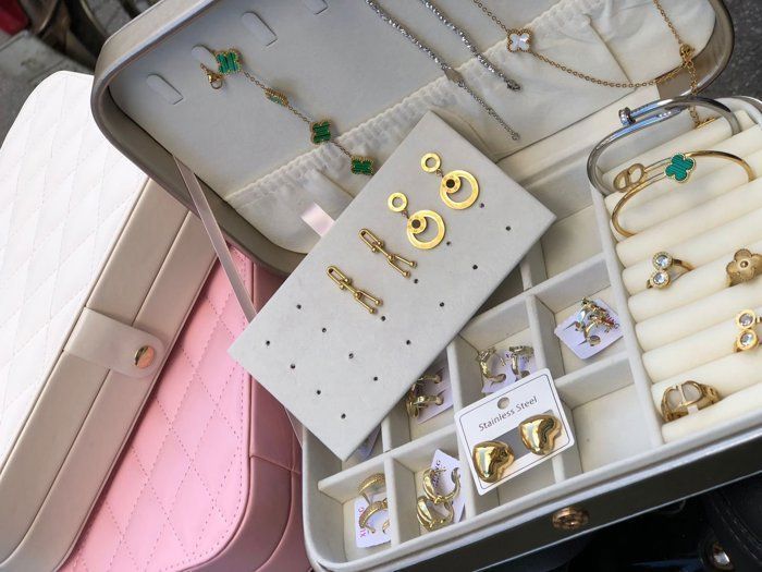 Organisateurs et Boîtes à Bijoux  bronze argenté
