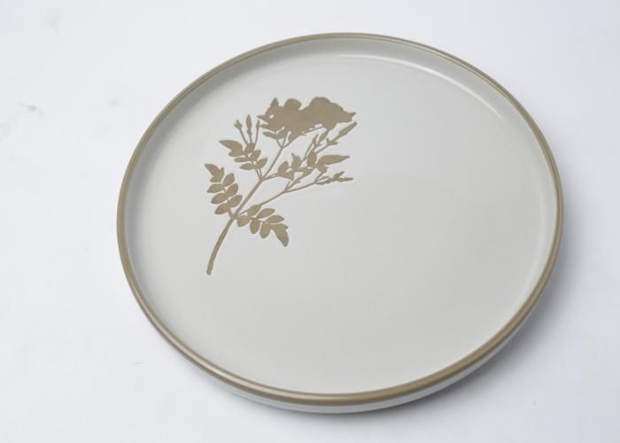 Assiette plate de 26 cm avec motif marron – une touche élégante pour vos repas