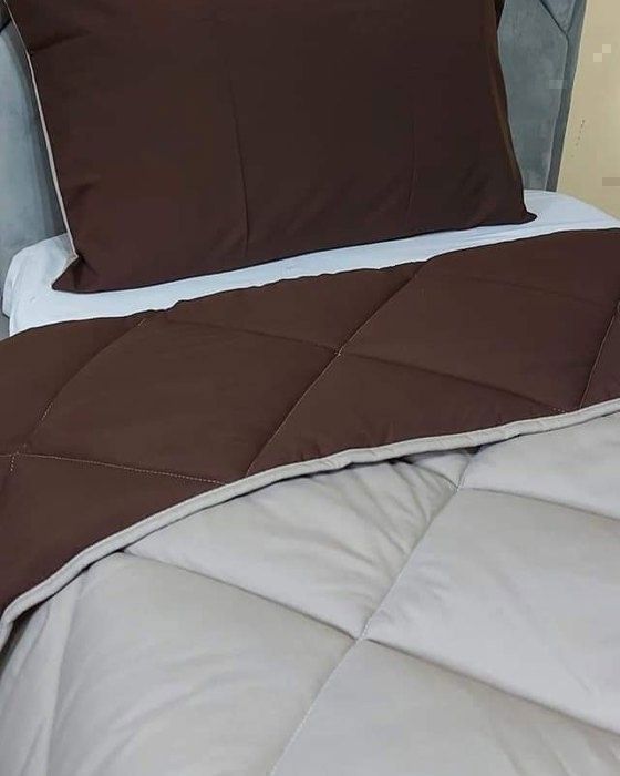 Couette Réversible - Microfibre - 100% Polyester - 140X200cm - Marron