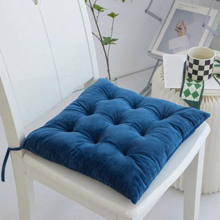 Coussin de chaise en velours Blue foncé, ultra doux et moelleux, lavable, format carré, idéal pour de cuisine ou salle à manger.