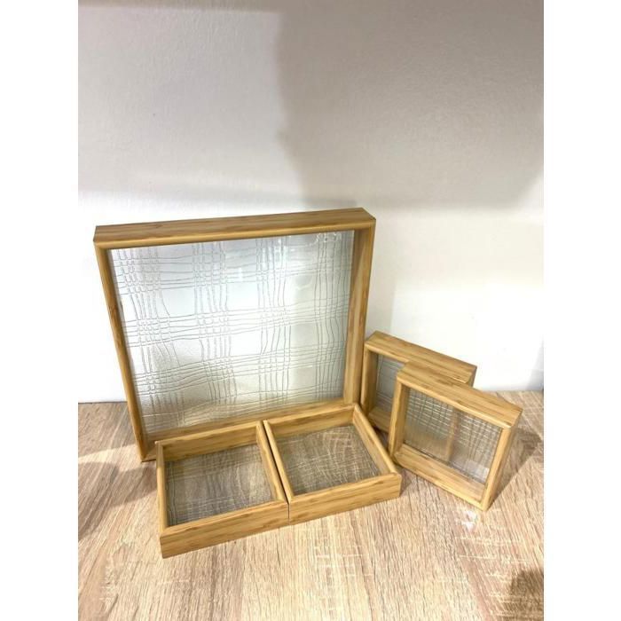 PRESENTOIR A 4 COMPARTIMENTS EN BAMBOU ET VERRE