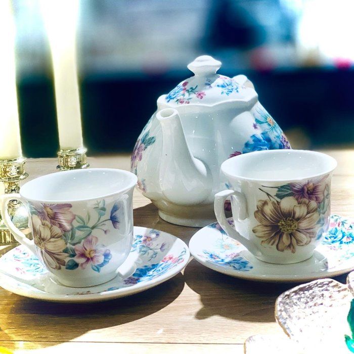 Service à Thé 13 pieces en porcelaine de chine de tres haute[800 ML la theire et 6 tasseS 180ml] - 13 PCS