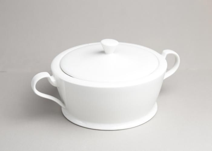 Soupière en porcelaine blanche forme moderne