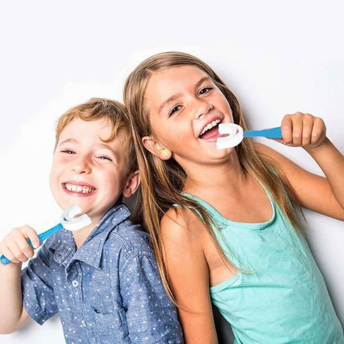 Brosse à dents pour enfants forme de U souple à 360 degrés silicone nettoyant 2-12 ans - Couleur et modèle aléatoire. 