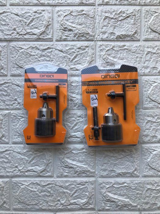 DRILL CHUCK WITH KEY