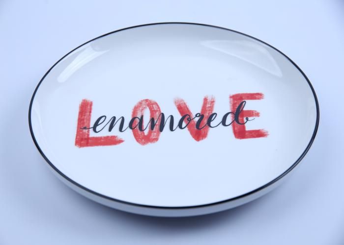 Assiette en Porcelaine VC Dessin Love - 26cm - Blanc 