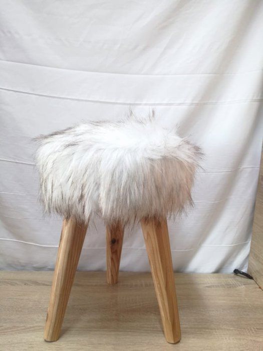 pouf et Tabouret  pour salon Couleur Blanc  45/33  cm