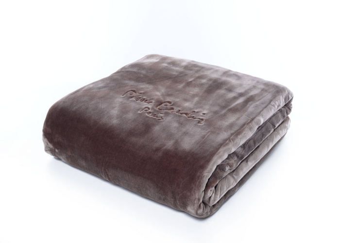 Couverture de Lit en Polaire Chaud – Pierre Cardin 220X240 CM COULEUR VISION 545