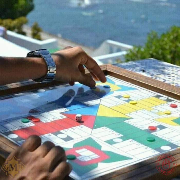 Plateau de Parchis Marocain – Version Classique Artisanale (4 Joueurs)