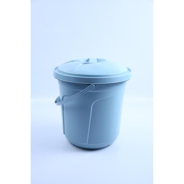 Seau 20 L avec poignée et couvercle - Couleur Aléatoire