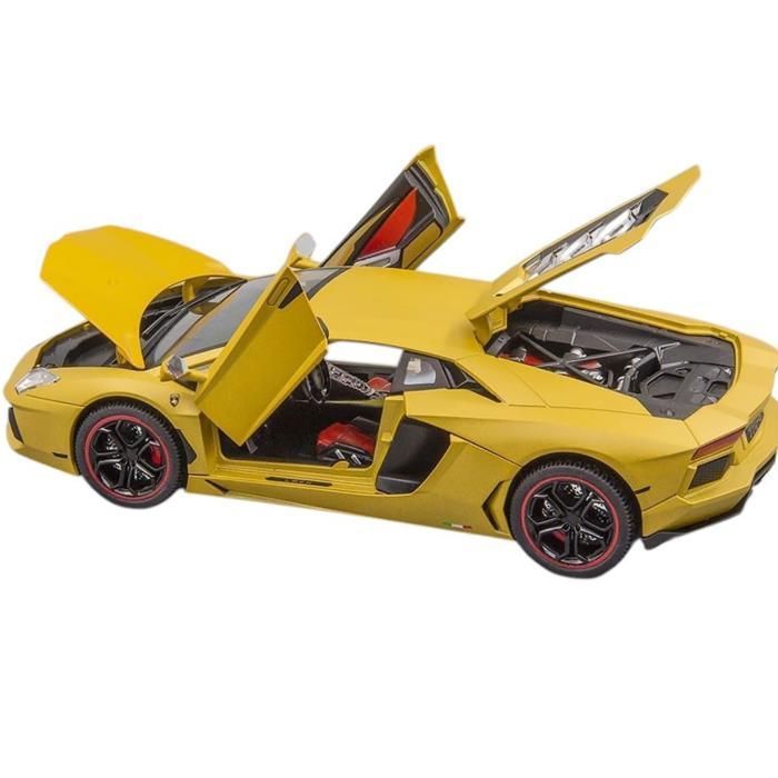 Voiture jouet Lamborghini 770-4 à l’échelle 1:24 avec portes ouvrantes, lumière et son.