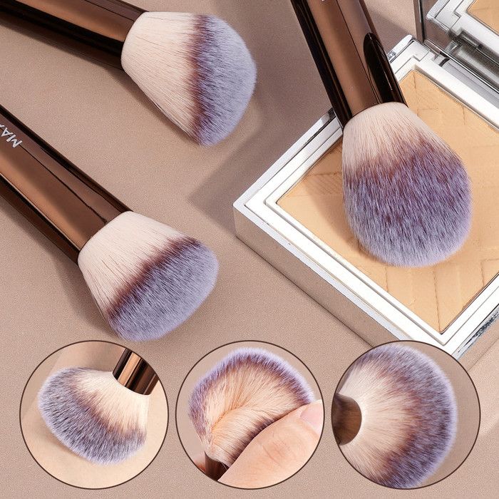 Set de pinceaux de maquillage - MAANGE - 13 pièces - Poils ultra doux - Sac en velours - Puffs inclus