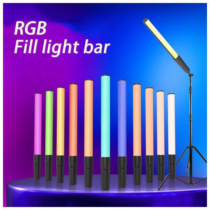 Bâton de Lumière RGB - GENERIC - Rechargeable - LED Multicolore - Batterie Amovible - Compact