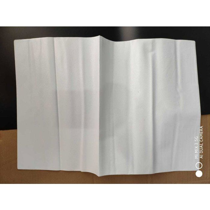 Couverture blanche – Grand format A4 pour cahier