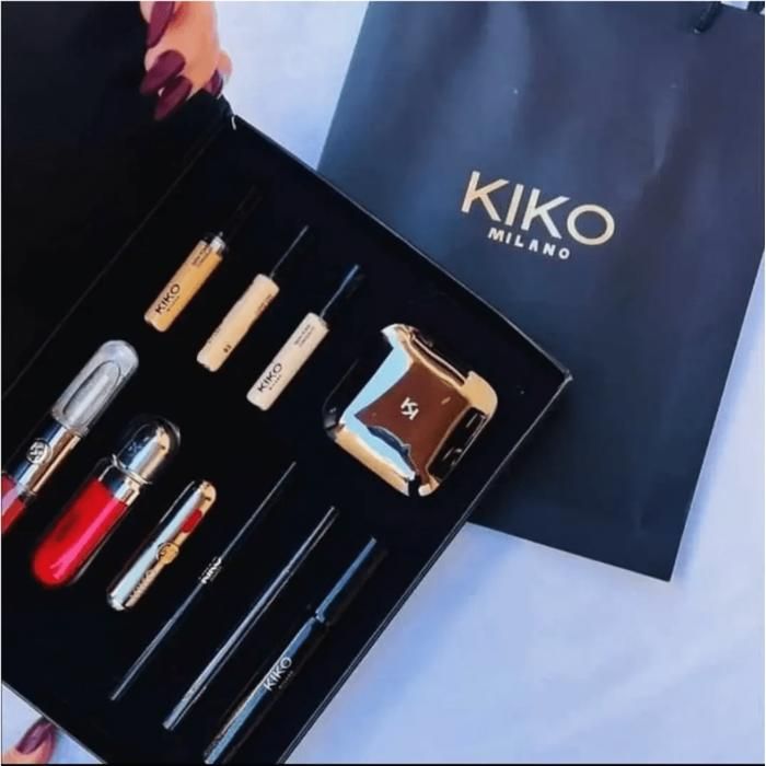 Coffret Maquillage Luxe KIKO Milano – Makeup Set Box : Kit de Maquillage avec Rouge à Lèvres, Ombre à Paupières et Crayon Yeux