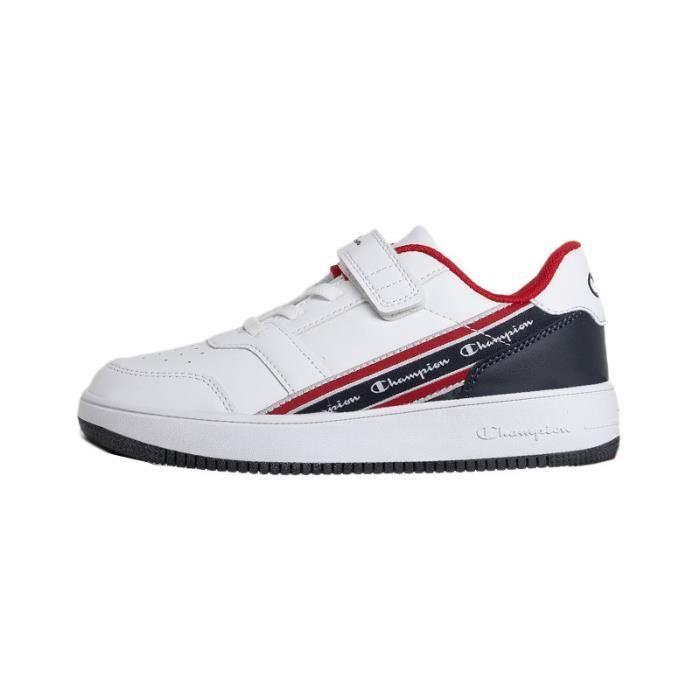 Basket Champion ALTER LOW Cadet  - Réf. S32428-WW001. Couleur : Blanc, Noir, Rouge. Détails. - Tige en cuir synthétique - Semelle