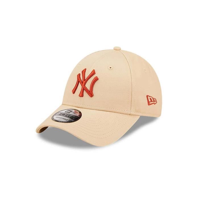 Casquette New Era LEAGUE ESSENTIAL 9FIFTY NEYYAN- Réf. 60298723. Couleur : Beige. Détails. - Couronne structurée. - Sangle arrière.